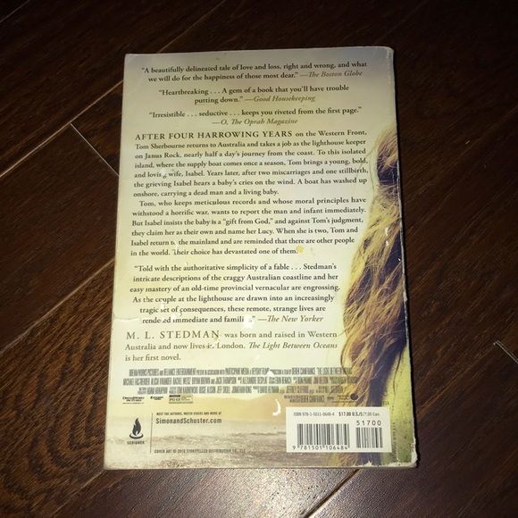Paperback Book - The Light Between Oceans - Picture 2 of 2